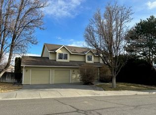 2744 Willowbrook Ave, Richland, WA