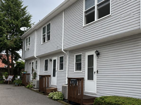 400 Main St