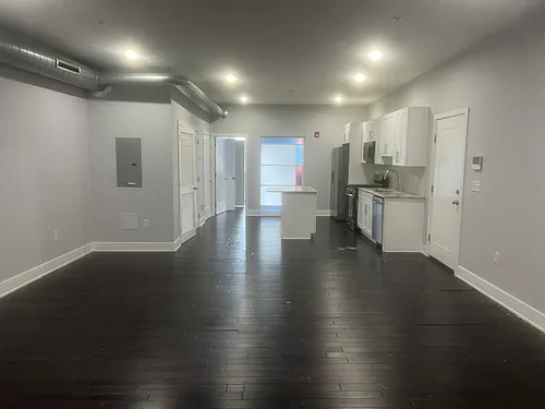302 Richmond St Photo 1