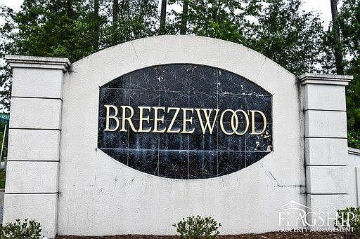 3rd image of 108 E Breezewood Dr