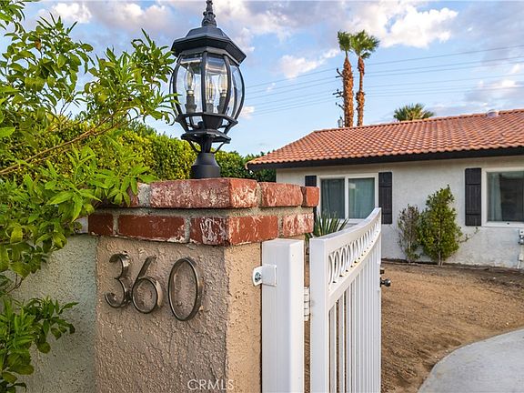 3rd image of 360 W Pico Rd