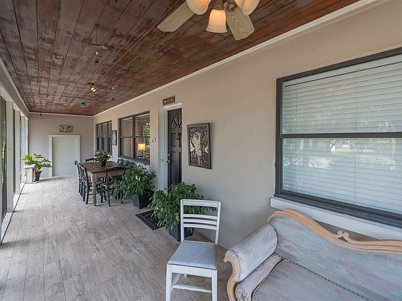 4th image of 412 Flagler Blvd