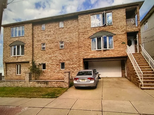 3119 Liberty Avenue image 1 of 1