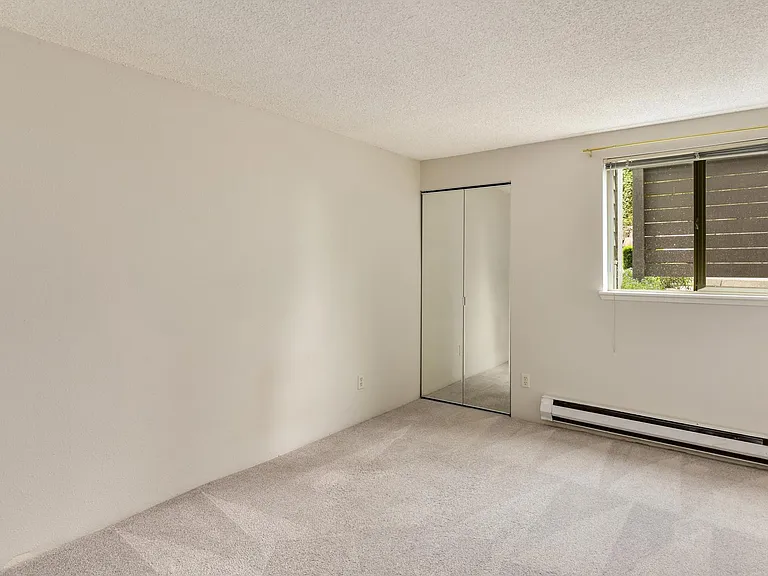 4635 W Lake Sammamish Pkwy SE #G105 — Photo 9