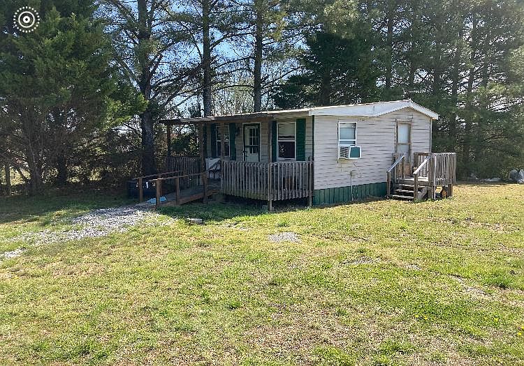 2nd image of 443 Eastview Cir #B