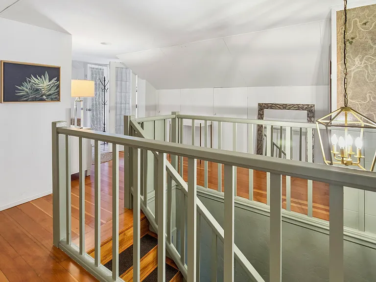 284 E Blithedale Ave — Photo 40