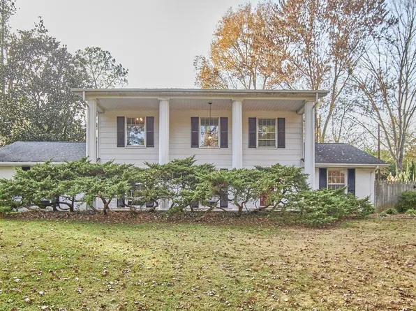 2906 Welcome Dr, Durham, NC 27705