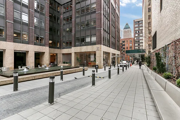 Rented by Oxford Property Group | media 24