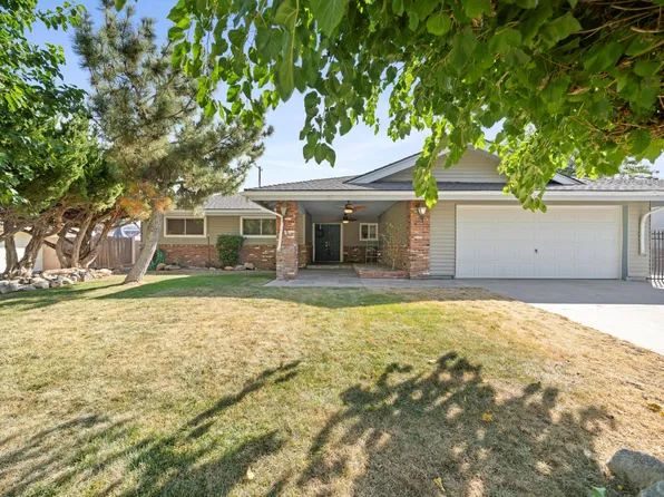 512 Oakwood St, Tehachapi, CA 93561