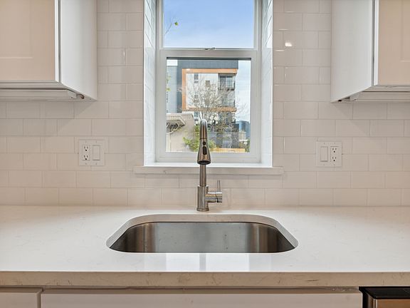 5th image of 1005-1017 W 14th Ave #4B-4BA-1635SQFT