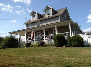 4 Cardinal Ln, Middletown, NY 10940