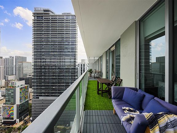 3rd image of 1111 SW 1st Ave APT 3723