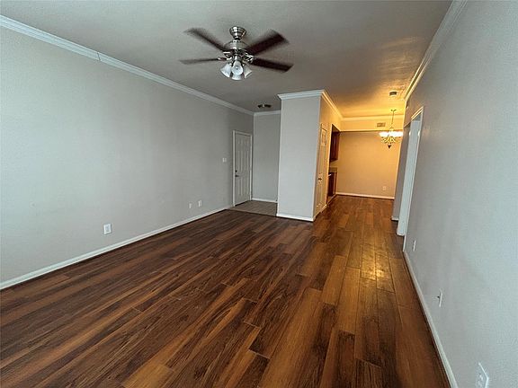 3rd image of 2255 Braeswood Park Dr APT 218