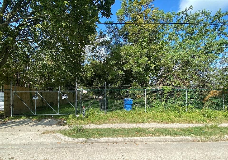 1st image of 7401 Lockwood Dr