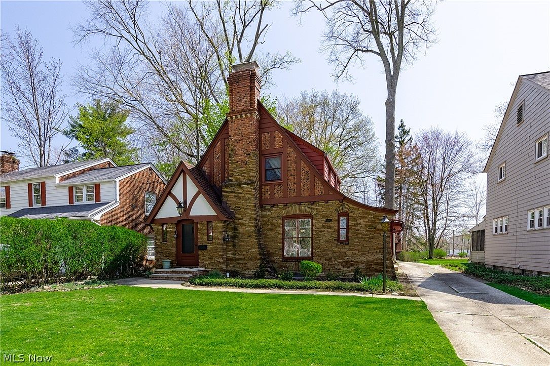 851 Roland Rd, Lyndhurst, OH 44124 Zillow