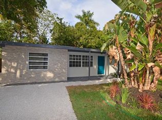 1257 Cooper Dr, Naples, FL 34103