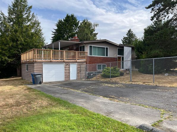 802 S 235th Pl