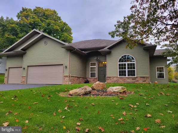 12292 Pen Mar Rd #2, Waynesboro, PA 17268