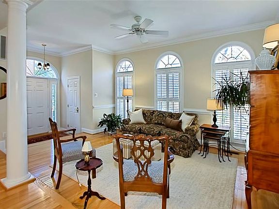 5th image of 10537 James Wren Way