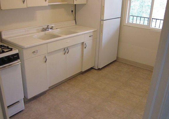 5th image of 2520 S St APT 17