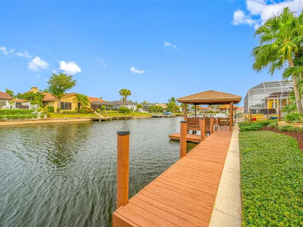 9807 Compass Point Way, Tampa, FL 33615