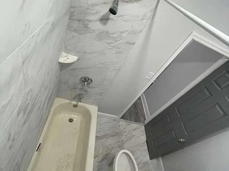 1212 W Allegheny Ave #1 — Photo 2