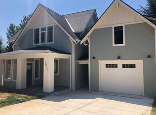 18713 82nd Ave NE, Kenmore, WA 98028