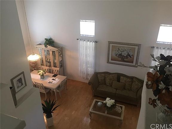 5th image of 27 Blackbird Ln