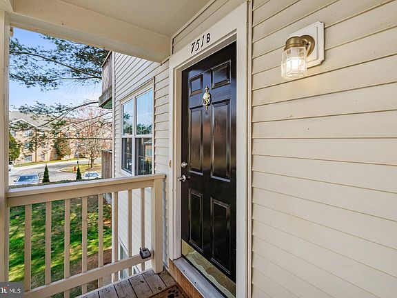 4th image of 751B Cedar Crest Dr #751-B