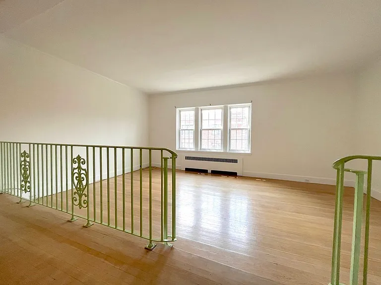 31 Park St #6 — Photo 5