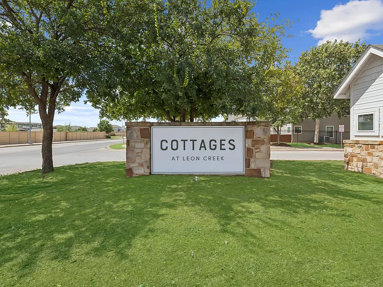 Cottages at Leon Creek — Photo 47