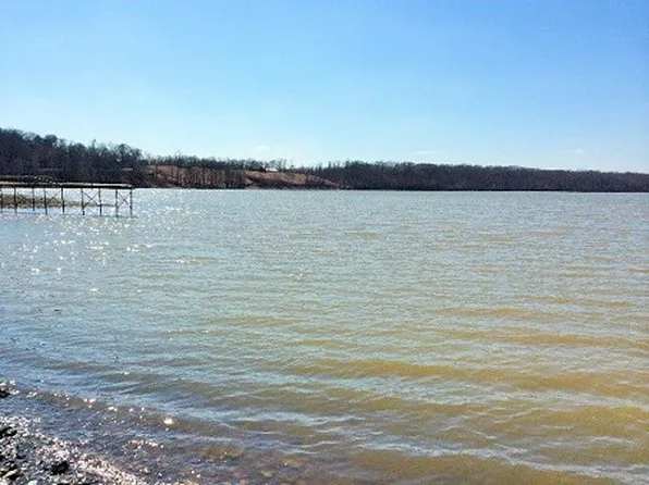 116 Red Oak Cir, Big Sandy, TN 38221