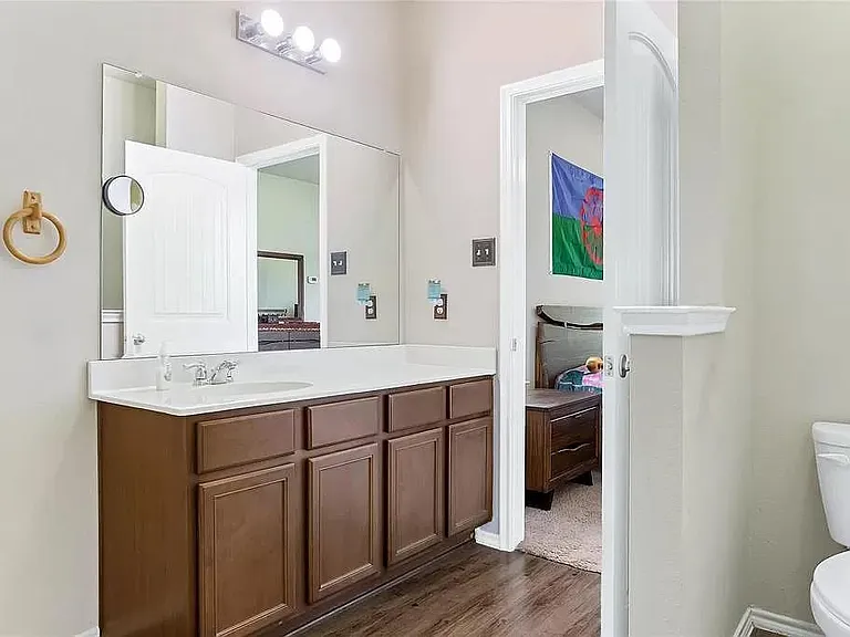 1402 Bent Grass Dr — Photo 10