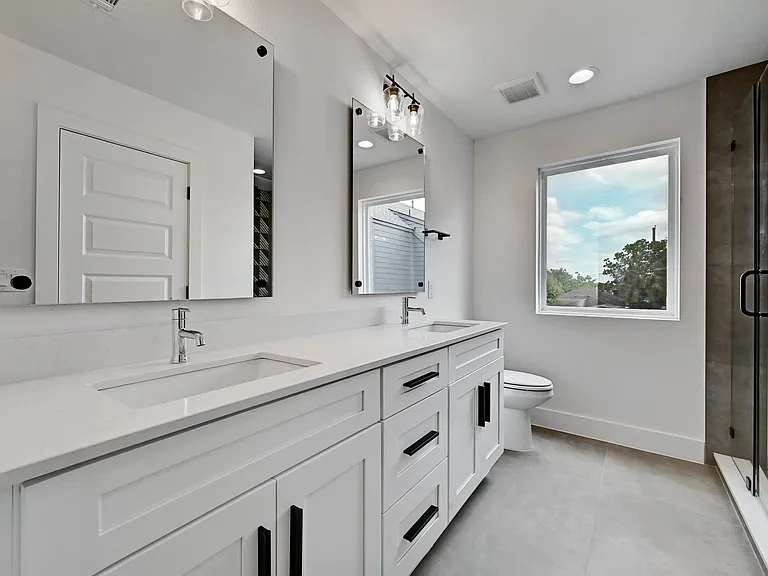 2308 Maxwell Ln #2 — Photo 12