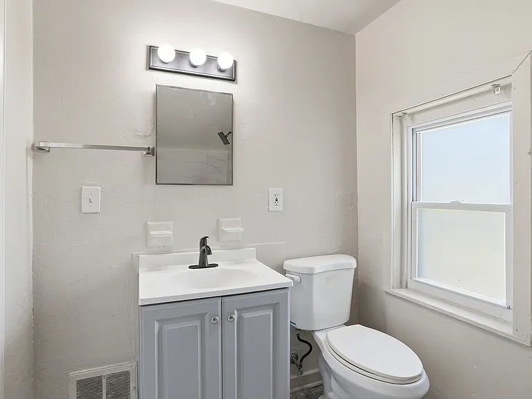 624 Elm Dr — Photo 10
