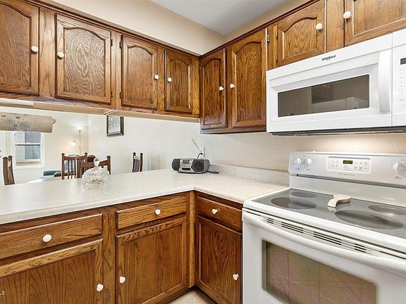 4th image of 11666 N 28th Dr Unit 189