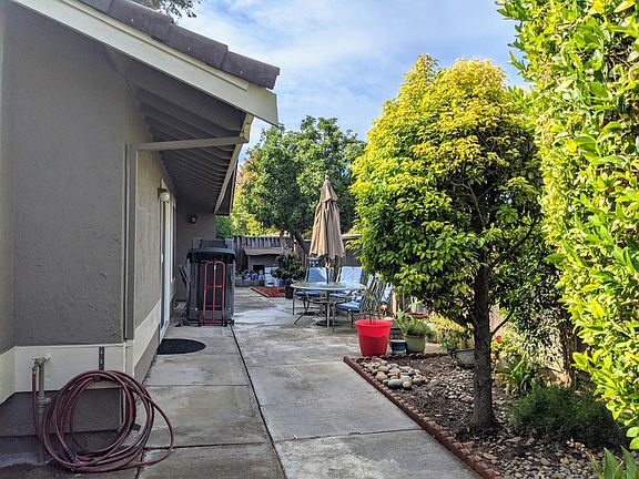 3rd image of 5953 S Breeze Ct
