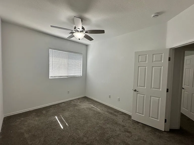 1571 Plaza Centre Dr #102 — Photo 16