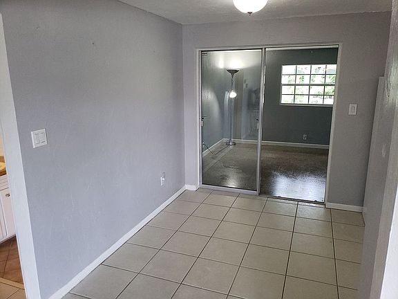3rd image of 4092 Kivey Dr