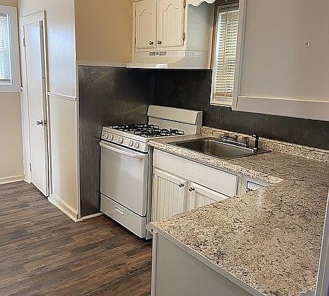 5th image of 36 Bellevue Ter
