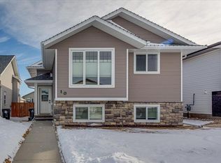 10 W Artemis Pl, Blackfalds, AB T4M 0M1