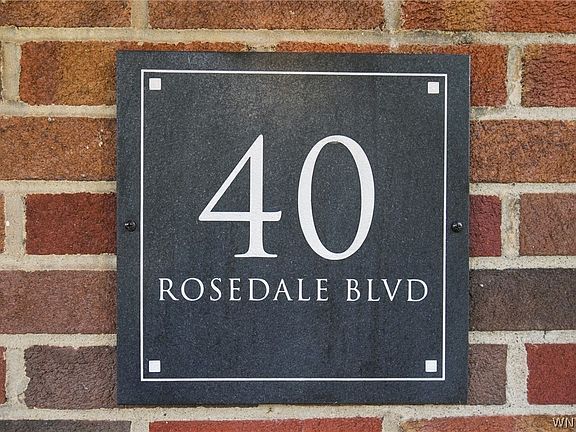 3rd image of 40 Rosedale Blvd