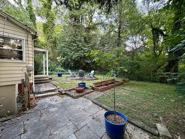 95 Baird St — Photo 5