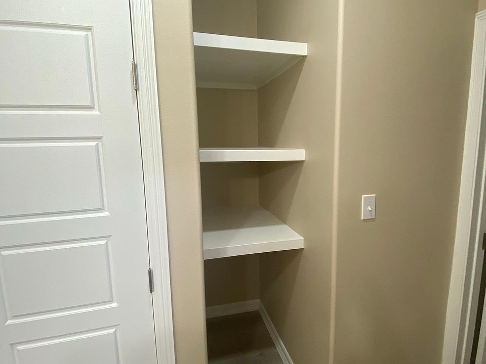 1st image of 1100 W La Pointe Ave #4