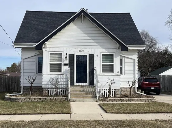 1728 29th STREET, Two Rivers, WI 54241