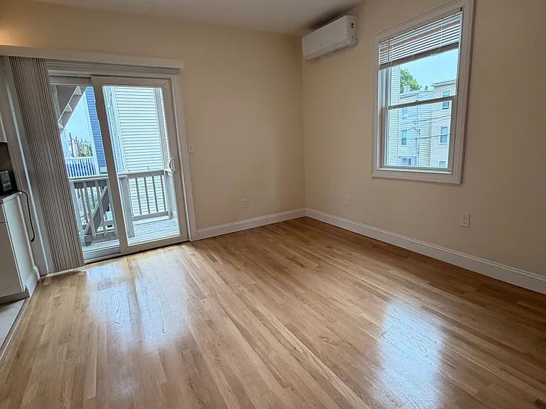26 Brooks St #2 — Photo 6