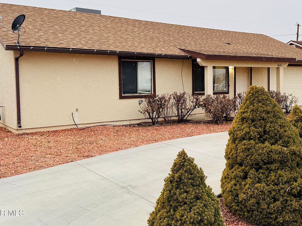 2nd image of 4670 N Columbine Dr