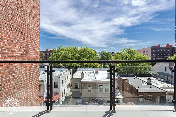 Sold by MySpaceNYC | media 11