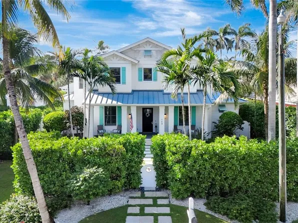 160 Broad Ave S, Naples, FL 34102