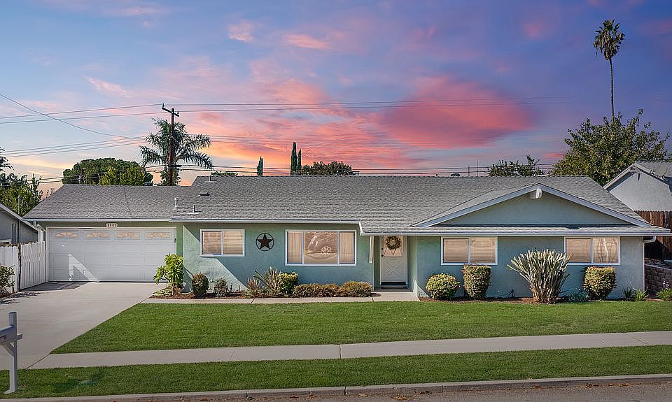 1st image of 3061 Galveston Dr